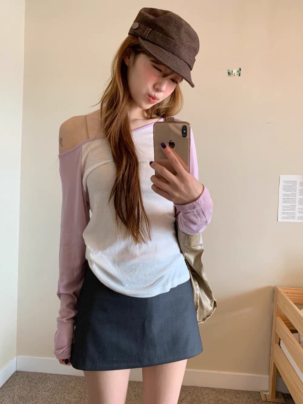 재고 있음 골드 주님 En 같은 단락 한국 여름 패치워크 색상 삽입 어깨 오프숄더 맨위 긴팔 티셔츠 상세 이미지 23