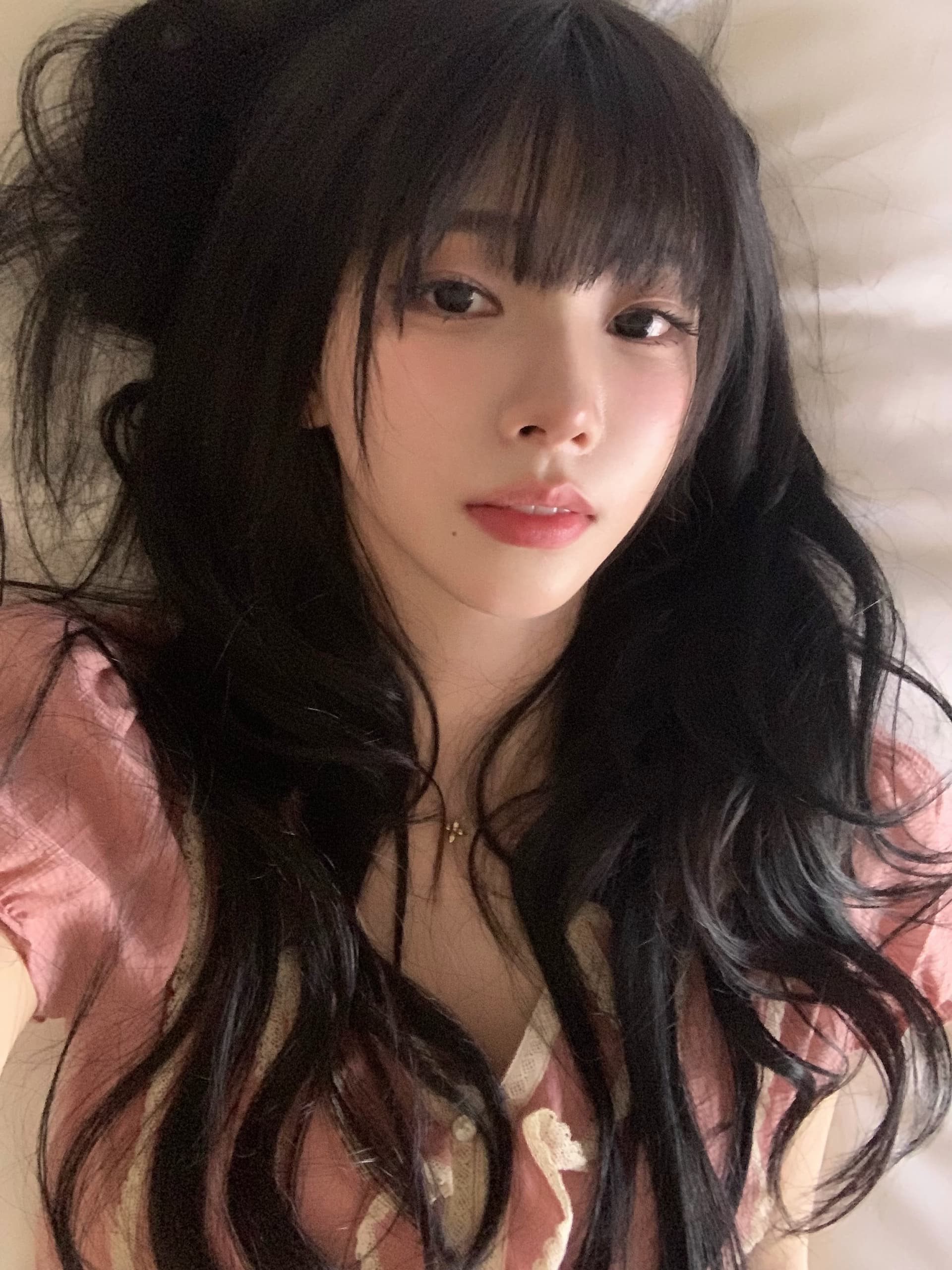 재고 있음 26 여름 새로운 달콤함 부드러운 바람 레이스 프릴 V넥 반팔 여성 셔츠 상세 이미지 2