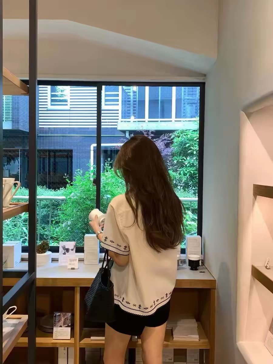 한국 동대문 26 문예 센스 자수 레이스 폴로 칼라 싱글 주머니 반팔 셔츠 상세 이미지 10