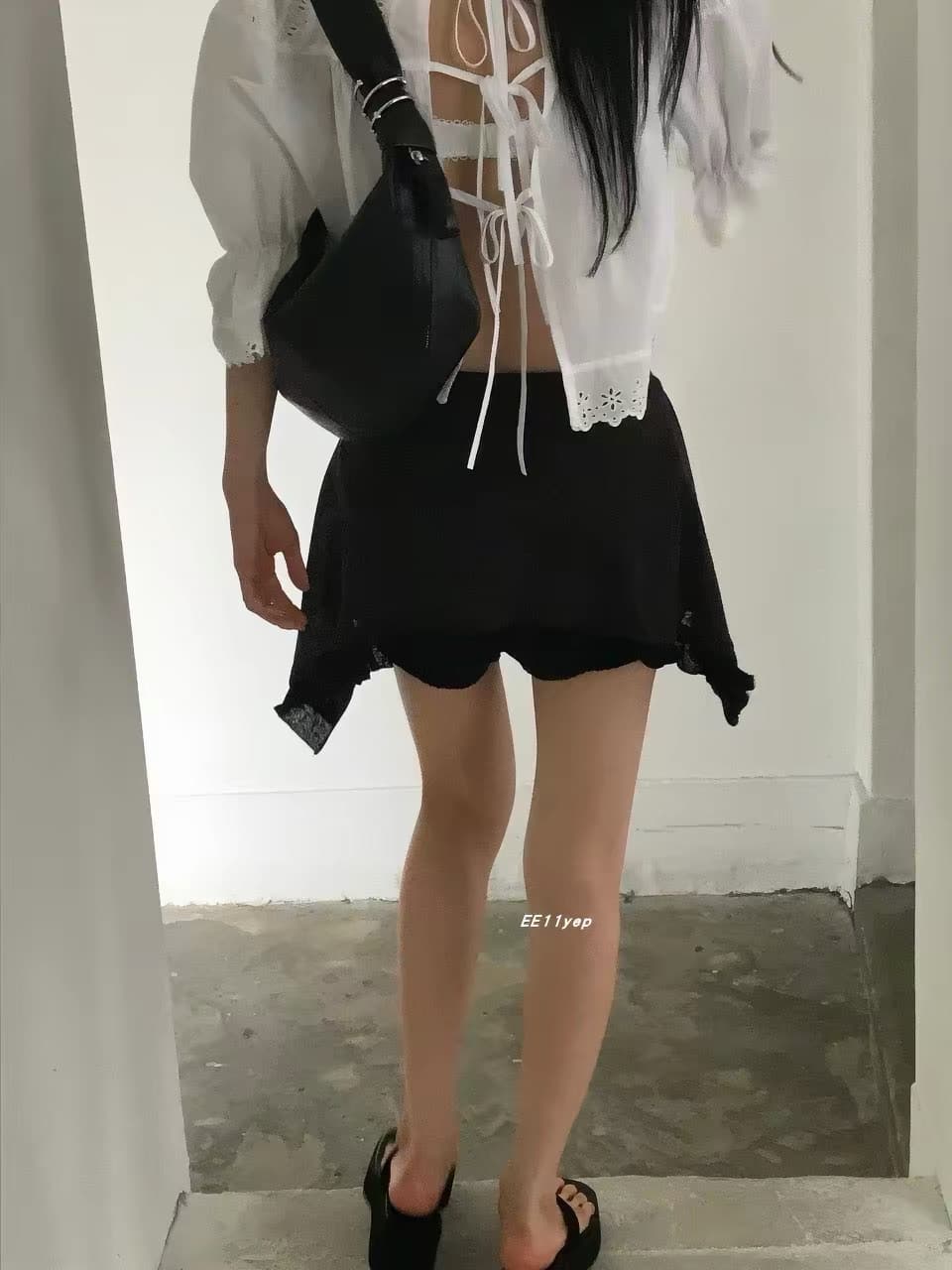 재고 있음 한국 동대문 구매 미니멀리즘 홀로우 아웃 나팔 소매 이전 레이스업 여성 셔츠 상세 이미지 10