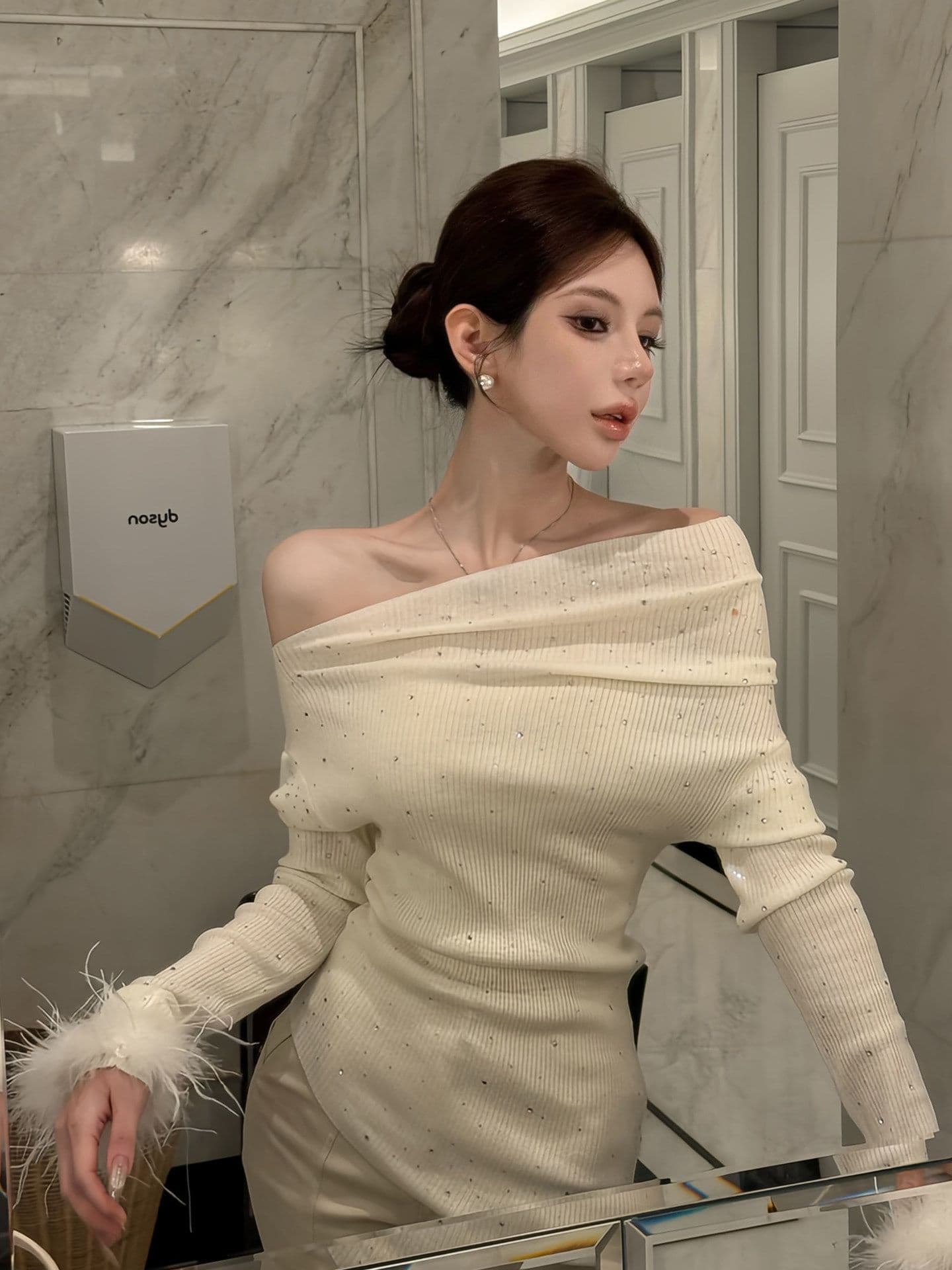 2026 순수한 욕망 바람 핫걸 무거운 작업 핫픽스 오프숄더 오프숄더 긴팔 여성 가을 겨울 슬림해 보이는 맨위 상세 이미지 3