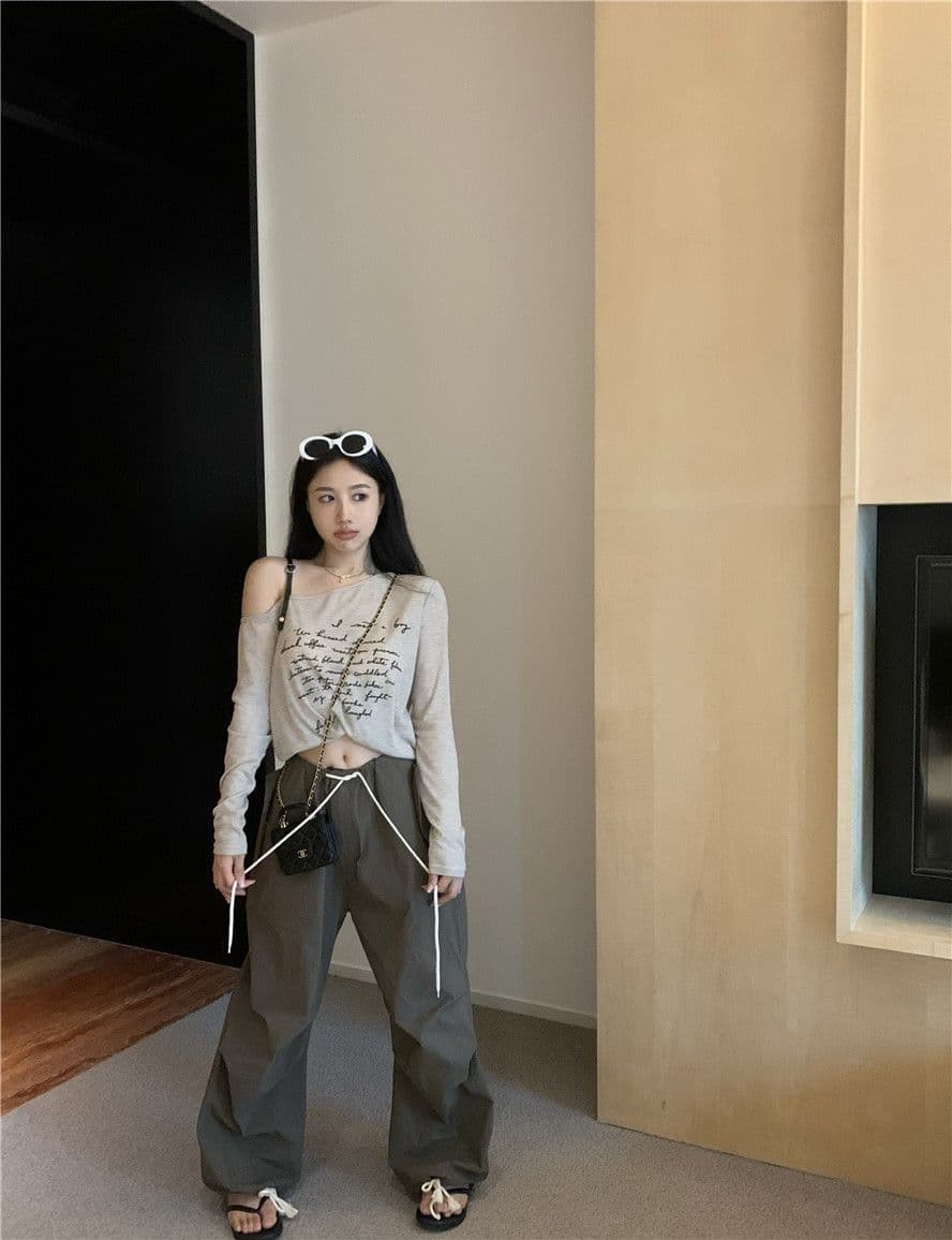 2026 오프숄더 슬립 긴팔 티셔츠 여성 여름 얇은 스타일 알파벳 루즈핏 자외선 차단 블라우스 만나는 작은 셔츠 맨위 상세 이미지 23