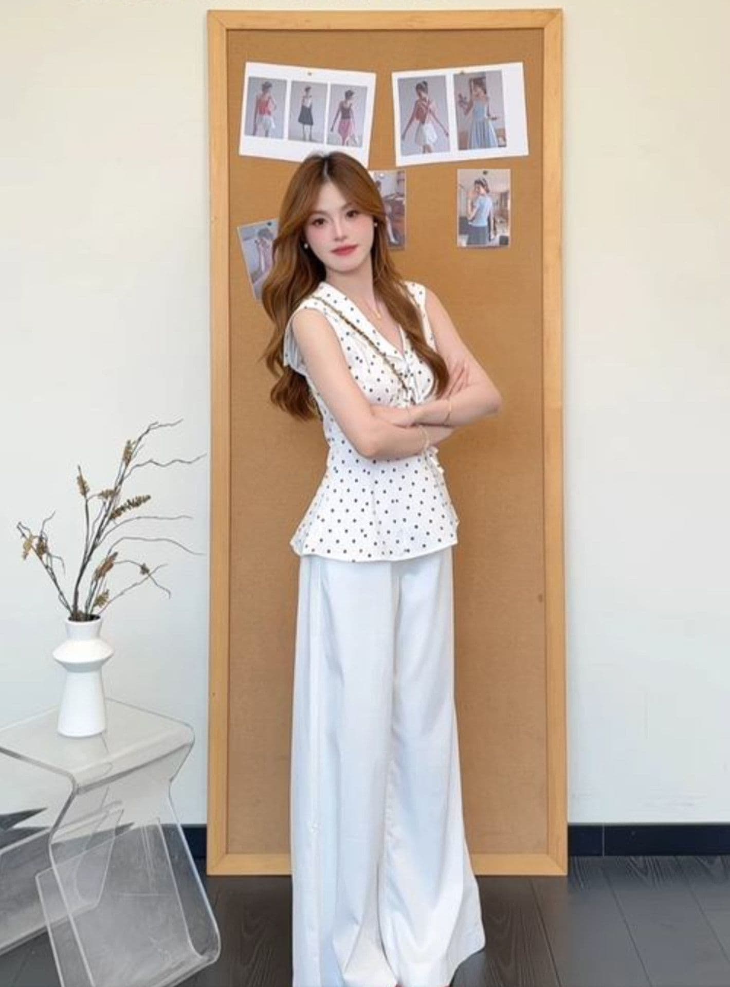 2026 해군 칼라 도트 무늬 몸매 가꾸기 작은 셔츠 조끼 외출용 여름 한 부서 달콤함 품격 슬림해 보이는 민소매 맨위 상세 이미지 3