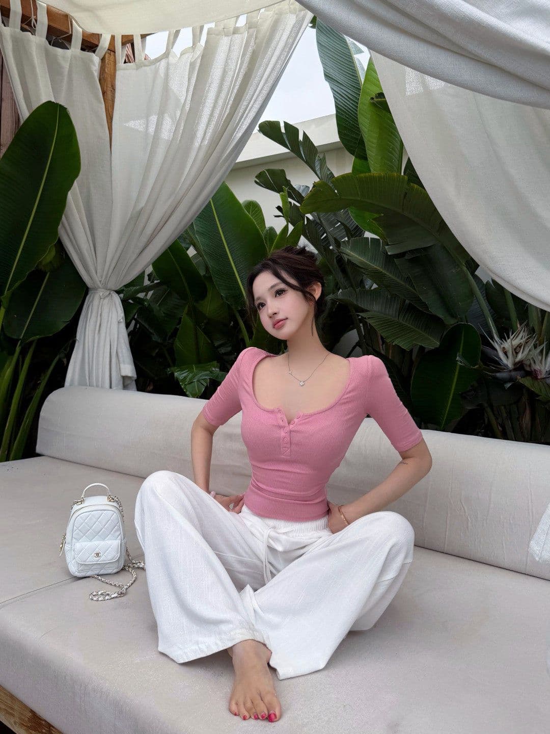2026 핑크색 u 칼라 헨리 버클 티셔츠 여성 여름 신축성 몸매 가꾸기 섹시함 쇼트 스타일 맨위 상세 이미지 4