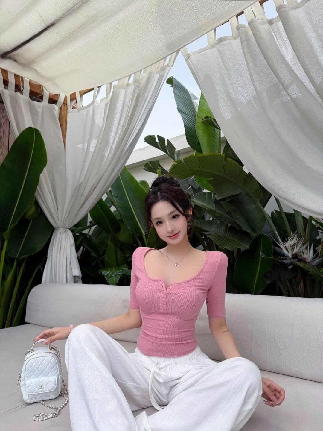 2026 핑크색 u 칼라 헨리 버클 티셔츠 여성 여름 신축성 몸매 가꾸기 섹시함 쇼트 스타일 맨위 상세 이미지 5