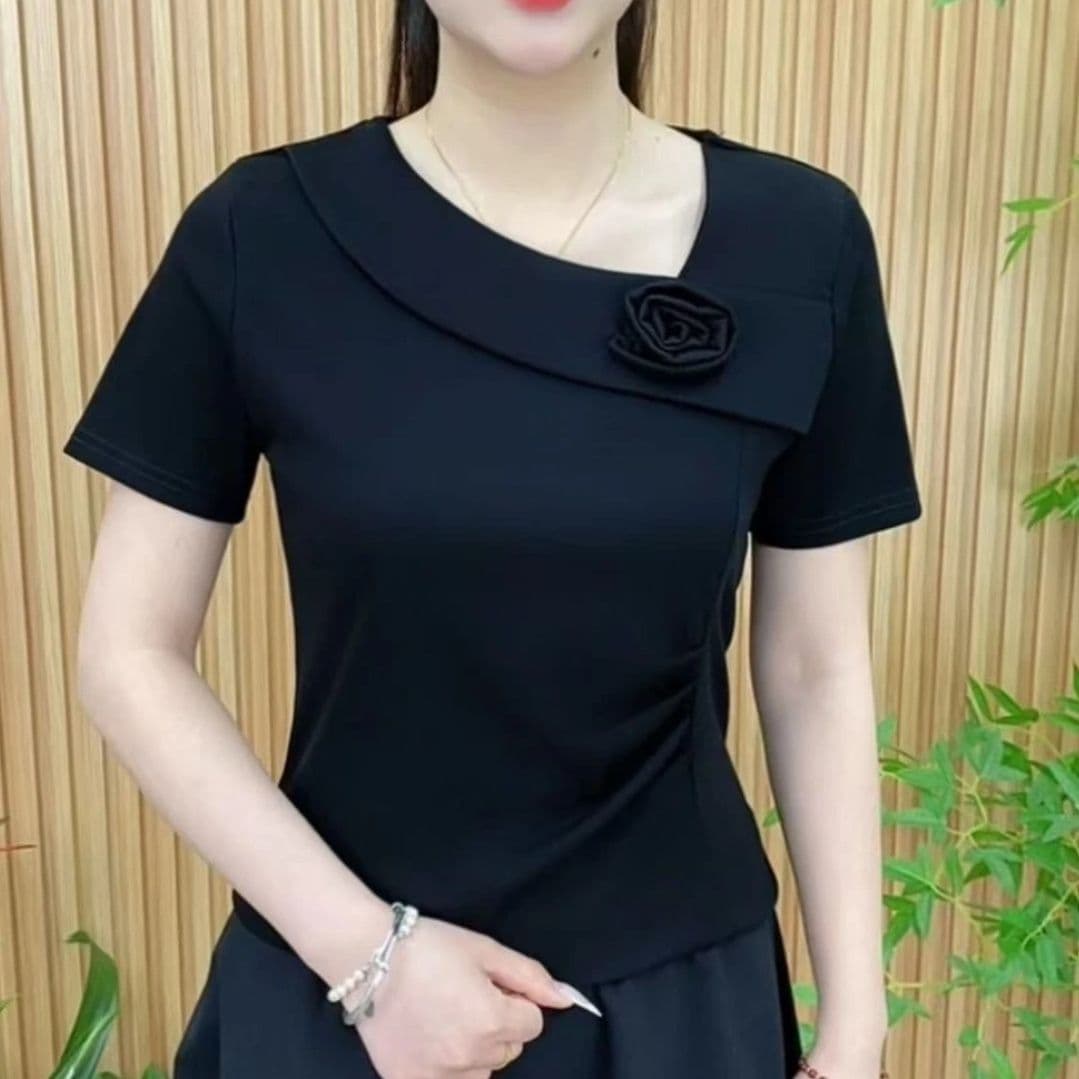2026 여름 새로운 비스듬한 칼라 디자인 센스 패션 허리 수축 반소매 슬림해 보이는 반팔 티셔츠 맨위 여성 상세 이미지 8