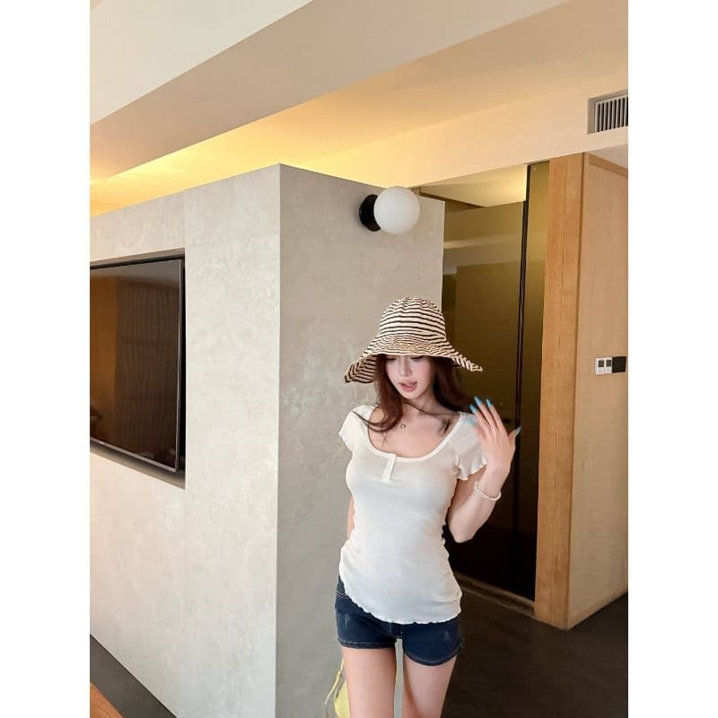 2026 작은 대중 프릴 몸매 가꾸기 대 u 칼라 반팔 티셔츠 여름 꼬집기 허리 디스플레이 얇고 작은 날다 소매 맨위 이미지 3