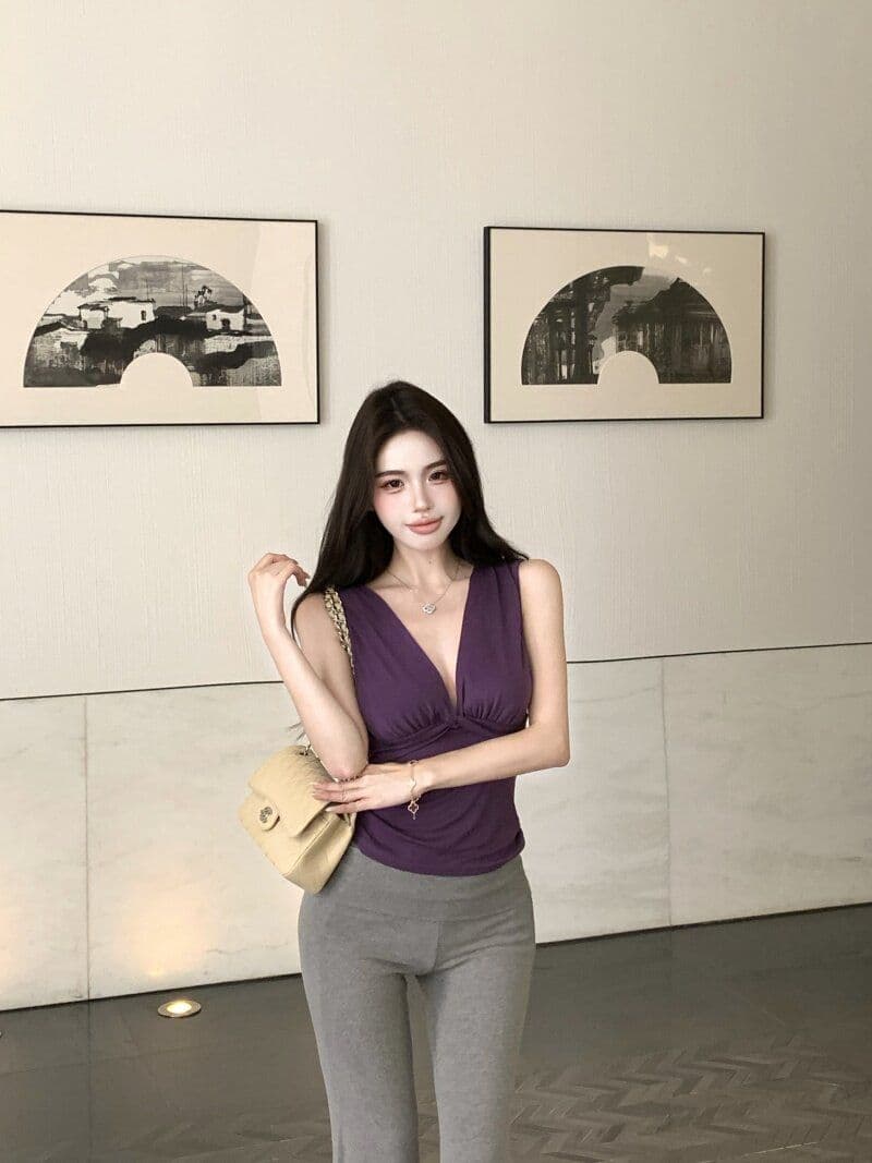 2026 순수한 욕망 바람 섹시함 깊은 V 넥 민소매 품격 조끼 여름 몸매 가꾸기 허리 수축 핫걸 작은 대중 쇼트 스타일 맨위 상세 이미지 2