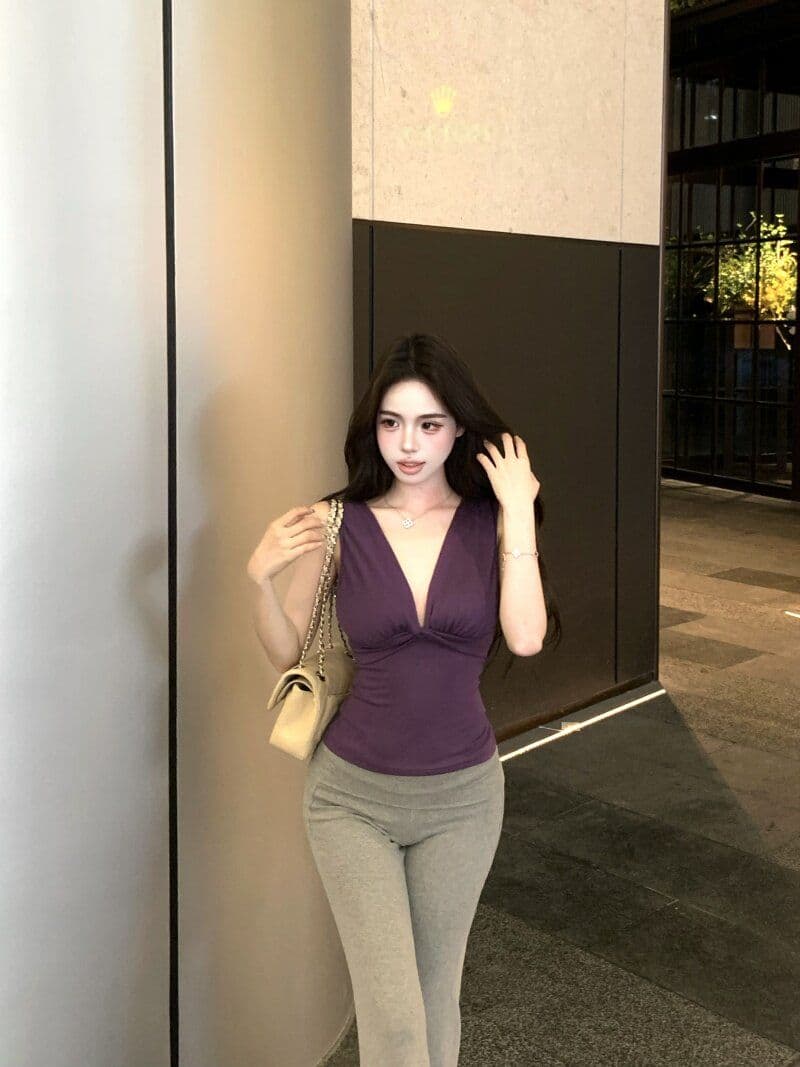 2026 순수한 욕망 바람 섹시함 깊은 V 넥 민소매 품격 조끼 여름 몸매 가꾸기 허리 수축 핫걸 작은 대중 쇼트 스타일 맨위 상세 이미지 8
