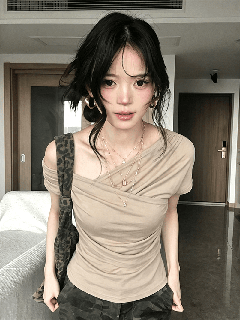 2026 핫걸 바람 비스듬한 어깨 반팔 티셔츠 여성 여름 디자인 센스 주름 슬림해 보이는 오프숄더 맨위 상세 이미지 5