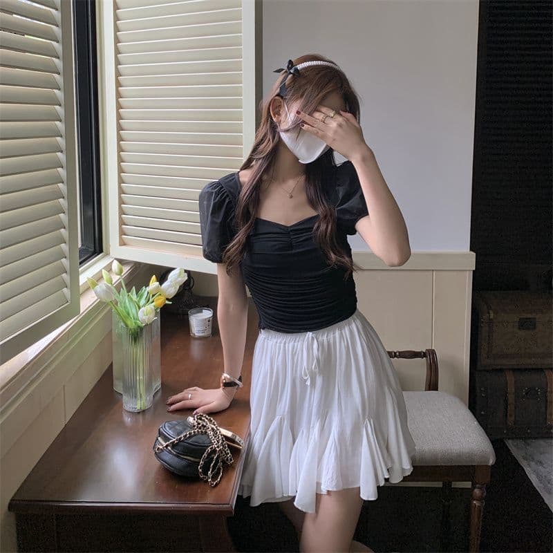 2026 새로운 프랑스식 거품 소매 여성 셔츠 여름 달콤한 핫걸 광장 칼라 반팔 몸매 가꾸기 순수한 욕망 바람 맨위 여성 이미지 5