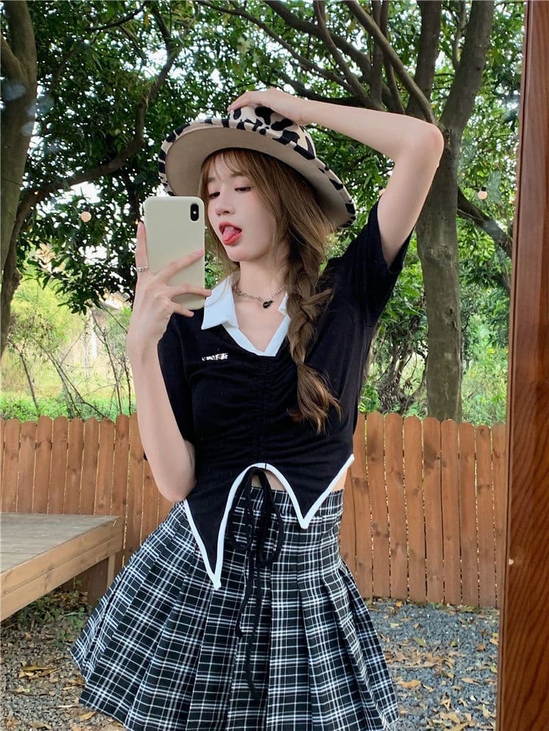 2026 POLO 칼라 반팔 티셔츠 여성 디자인 센스 작은 대중 지방 mm 검정색 슬림해 보이는 불규칙 펌프 로프 맨위 상세 이미지 13