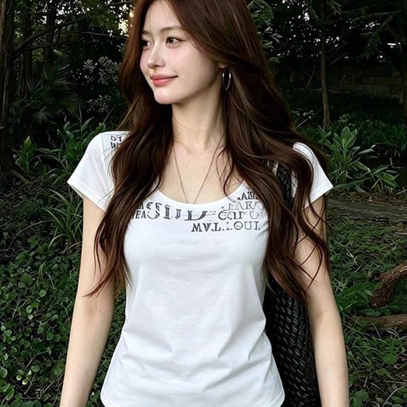 2026 아메리칸 핫걸 알파벳 프린트 u 칼라 반팔 티셔츠 여성 여름 몸매 가꾸기 슬림해 보이는 화이트 맨위 이미지 2