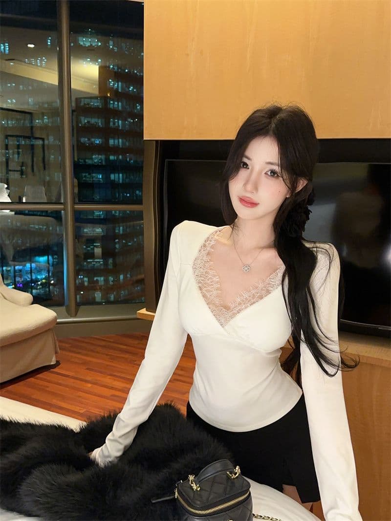 2026 연삭 털 화이트 비틀림 레이스 긴팔 티셔츠 여성 가을 섹시함 품격 허리 수축 니트 기본 셔츠 맨위 상세 이미지 2