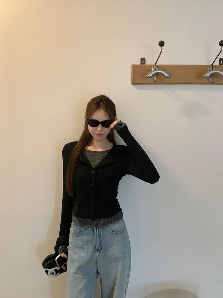 2026 페이크 레이어드 배색 스트라이프 긴팔 티셔츠 여성 가을 새로운 핑크색 느긋한 몸매 가꾸기 슬림해 보이는 품격 맨위 상세 이미지 3