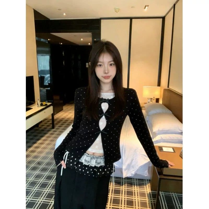 2026 연령 감소 도트 무늬 레이스 조각 페이크 레이어드 티셔츠 여성 가을 새로운 Chic 슬림해 보이는 맨위 이미지 2