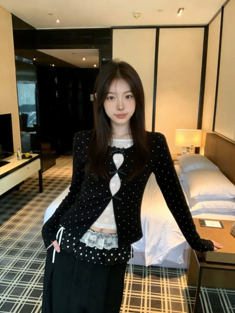 2026 연령 감소 도트 무늬 레이스 조각 페이크 레이어드 티셔츠 여성 가을 새로운 Chic 슬림해 보이는 맨위 상세 이미지 3