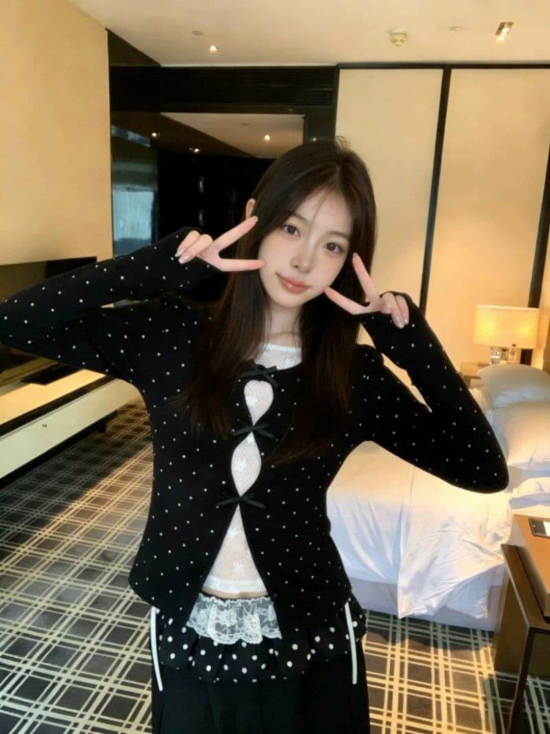 2026 연령 감소 도트 무늬 레이스 조각 페이크 레이어드 티셔츠 여성 가을 새로운 Chic 슬림해 보이는 맨위 상세 이미지 6