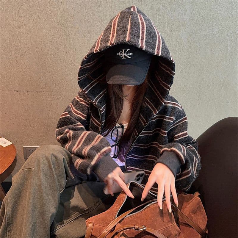 2026 양 플러시 배색 스트라이프 후드 긴팔 여성 가을 다용도 루즈핏 슬림해 보이는 캐주얼 니트 오픈 가디건 상세 이미지 16