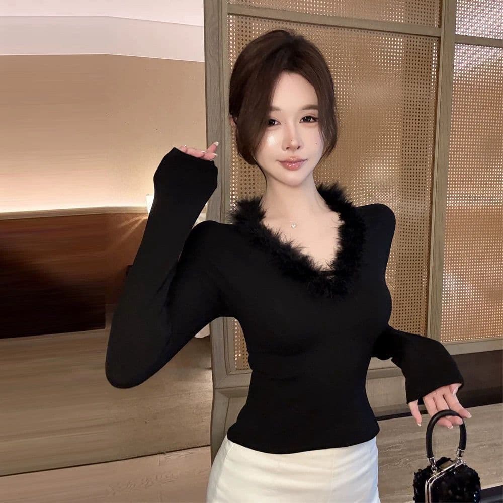 2026 V넥 홀로우 아웃 긴팔 티셔츠 여성 가을 겨울 새로운 플리스 슬림해 보이는 고유 한 맨위 상세 이미지 7