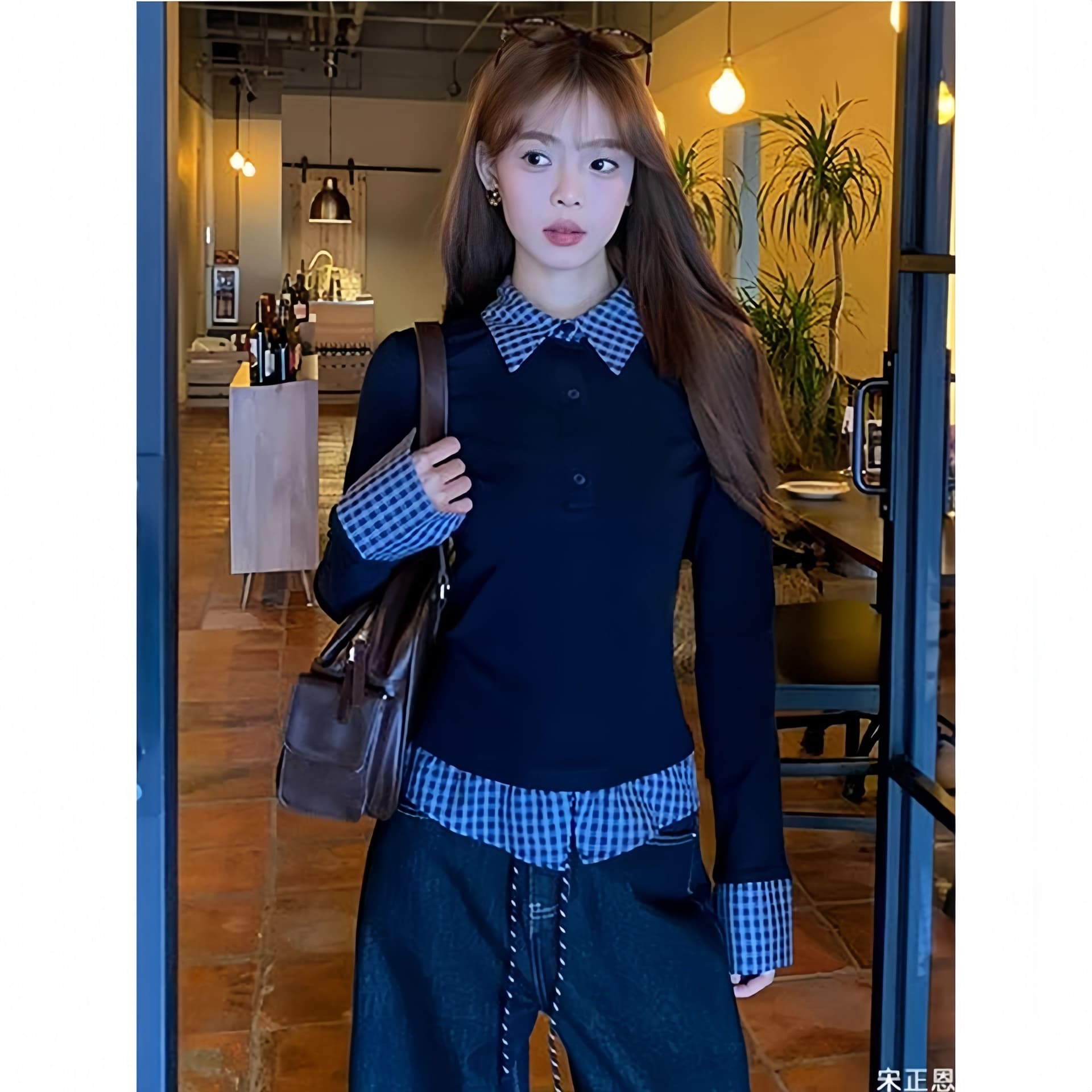 2026 디자인 센스 POLO 칼라 페이크 레이어드 맨위 여성 의류 몸매 가꾸기 슬림해 보이는 인사이드 가져 가라. 기본 셔츠 이미지 5