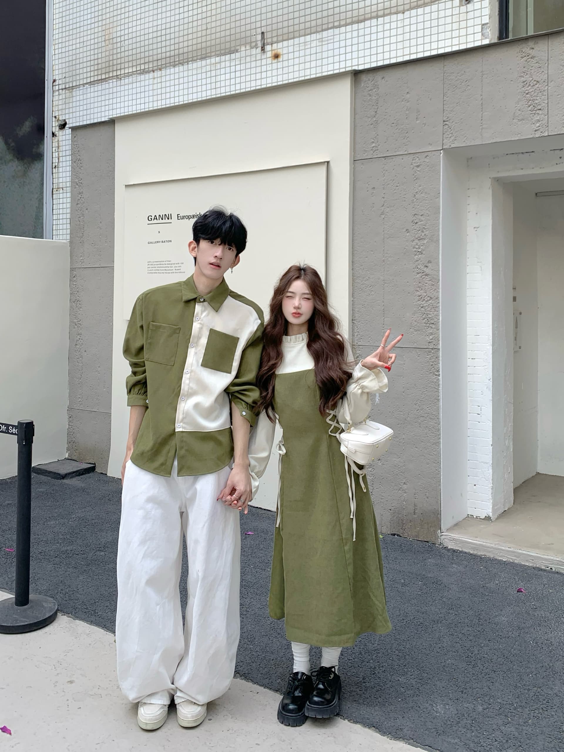 실사 이른 봄 한 부서 착용 가져 가라. 고급 센스 페이크 레이어드 멜빵 허리 수축 드레스 아이들 롱 스커트 커플룩 이미지 2