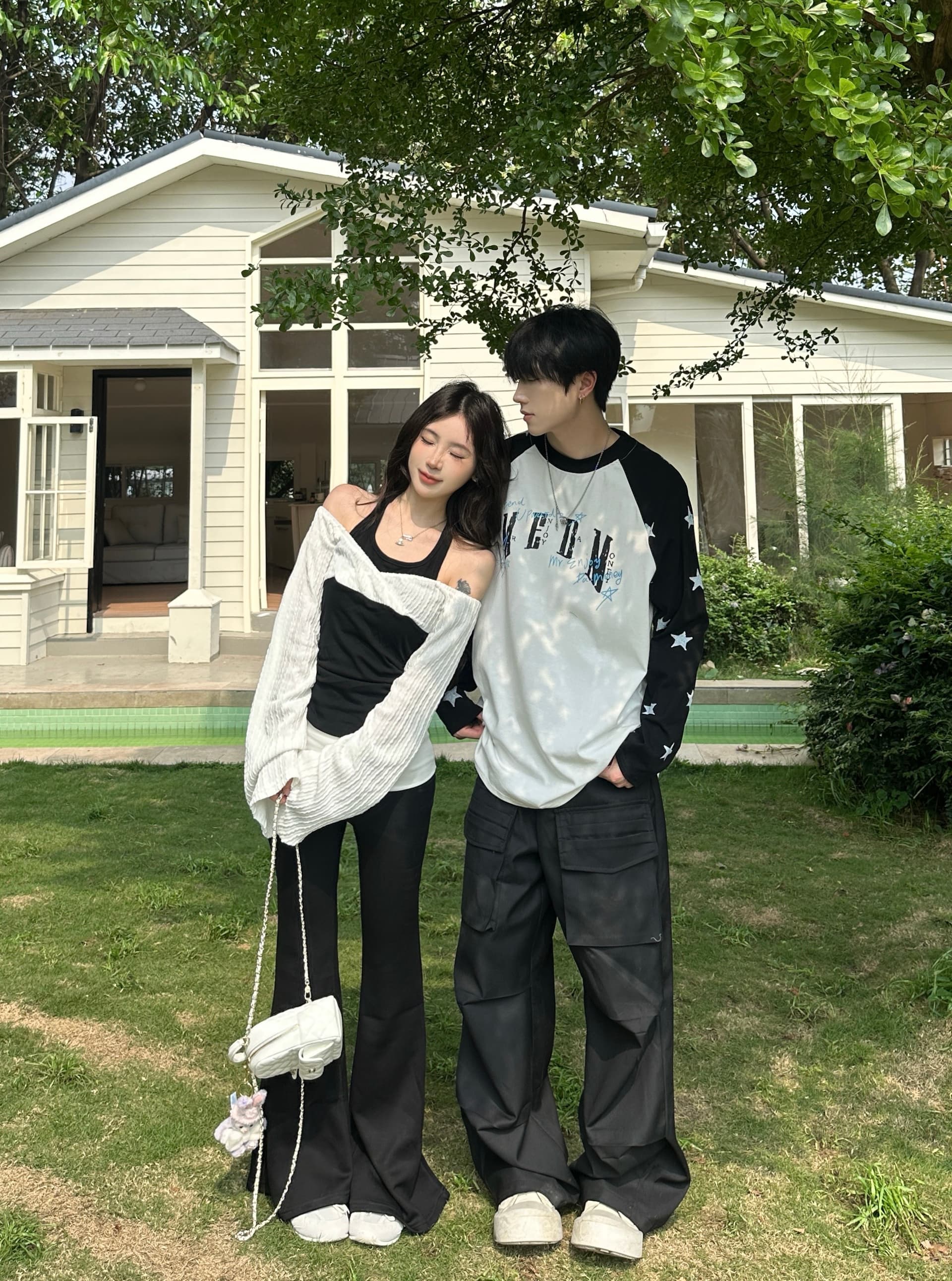 실사 순수한 욕망 바람 페이크 레이어드 행침 목 오프숄더 긴팔 맨위 여성 봄 슬림해 보이는 캐주얼 바지 세트 커플룩 상세 이미지 2