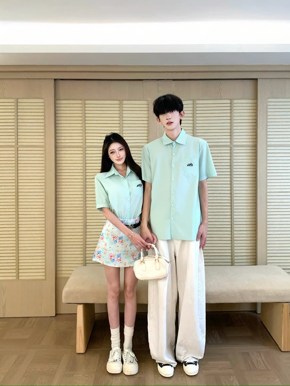 실사 여름 ootd 전체 집합 한 부서 착용 가져 가라. 셔츠 작은 키 셔츠 유화 프린트 미니 스커트 커플룩