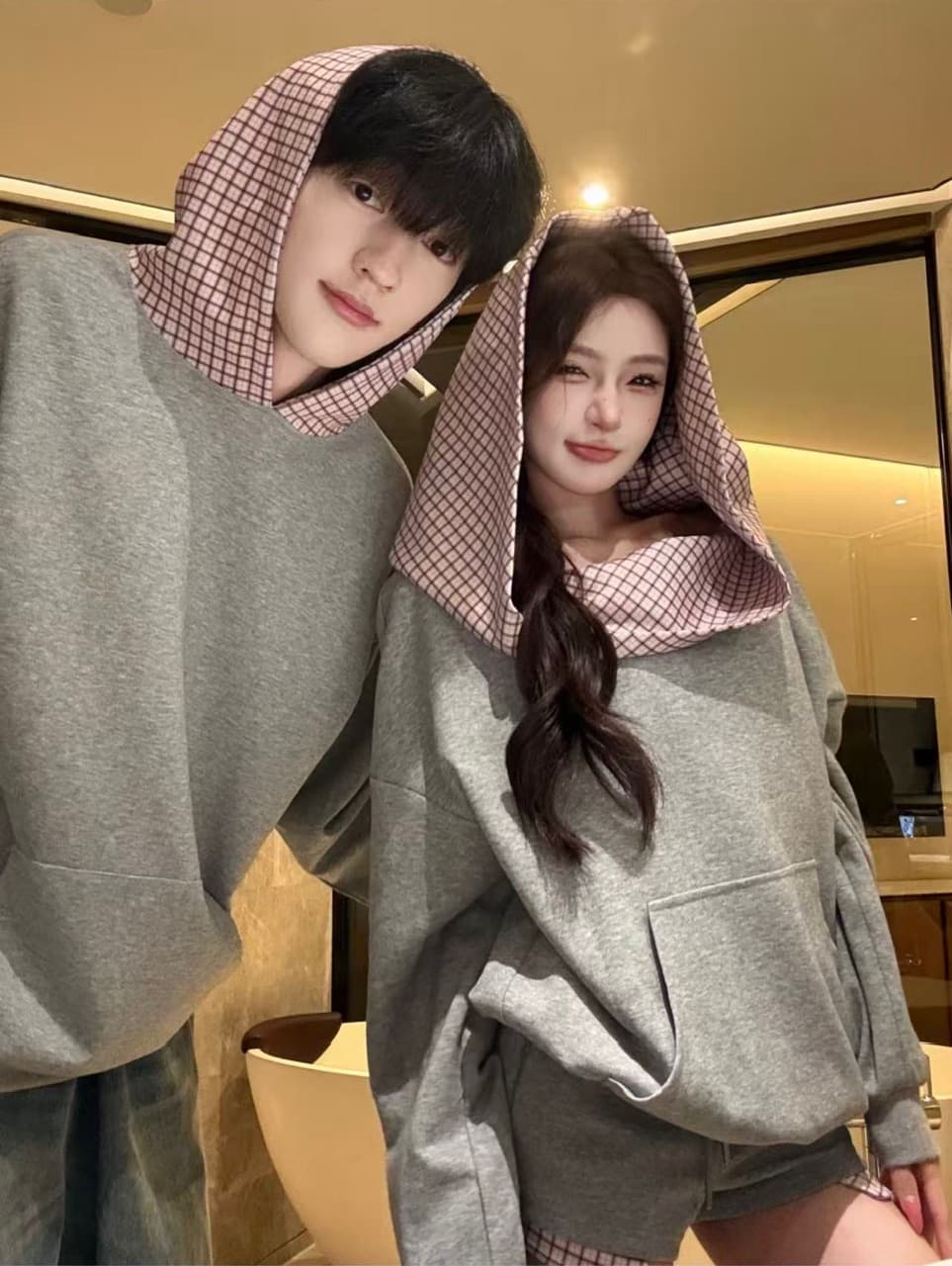 실사 세트 ins 체크무늬 패치워크 후드 티 스웨터 맨위 레트로 느긋한 반바지 두 조각 여성 세트 커플룩 상세 이미지 1