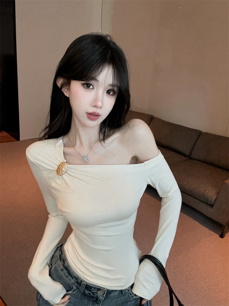 실사 2026 가을 새로운 섹시함 비스듬한 어깨 골드 버클 디자인 센스 신축성 슬림해 보이는 패션 외국 가스 고급 맨위 상세 이미지 7
