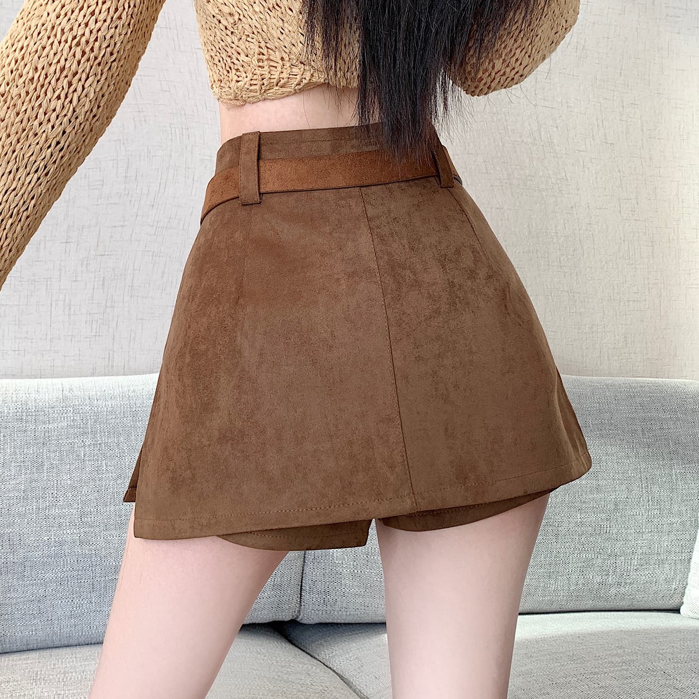 실사 레트로 핫걸 단색 사슴 플러시 가죽 노출 방지 반신 스커트 여성 의류 가을 슬림해 보이는 A라인 스커트 미니 스커트 이미지 5