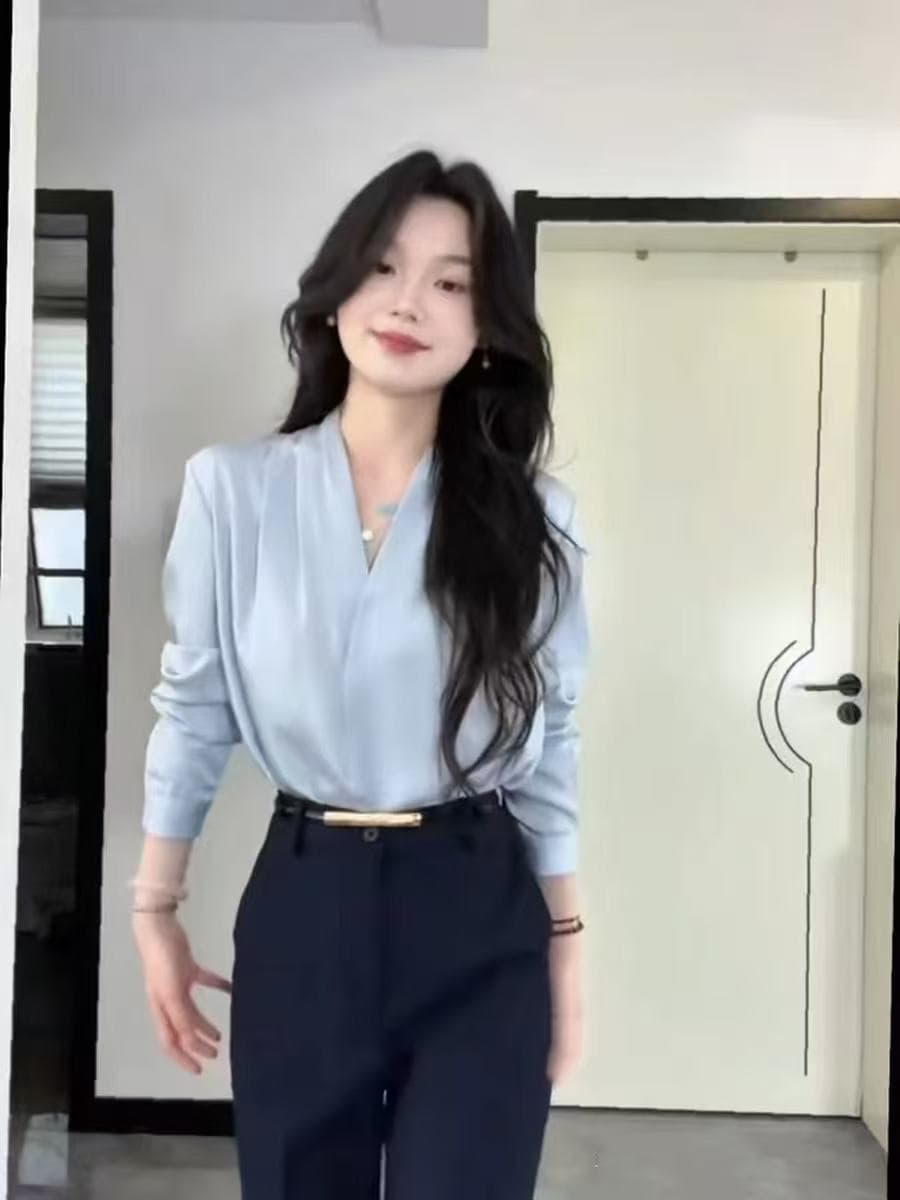 프랑스식 파란색 V넥 여성 셔츠 봄 새로운 고급 센스 출퇴근 경력 셔츠 스택 착용 인사이드 가져 가라. 긴팔 맨위 이미지 3