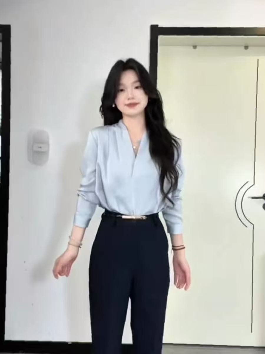 프랑스식 파란색 V넥 여성 셔츠 봄 새로운 고급 센스 출퇴근 경력 셔츠 스택 착용 인사이드 가져 가라. 긴팔 맨위 이미지 4