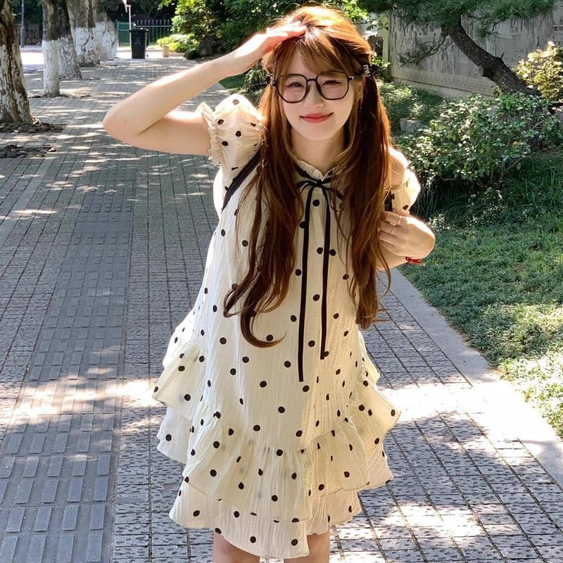 원본 것 네리 오프숄더 행침 목 여성 드레스 작은 키 반팔 도트 무늬 품격 퍼프 인형 미니 스커트