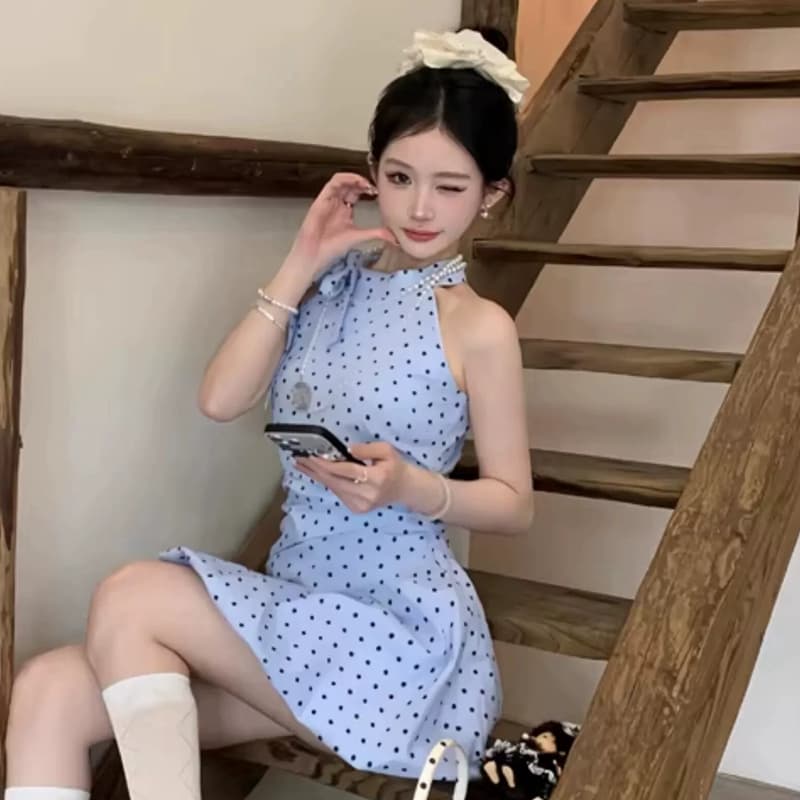 프랑스식 파란색 도트 무늬 스트랩 행침 목 계절 해변가 휴가 핫걸 허리 수축 꽃밭 미니 스커트 이미지 5