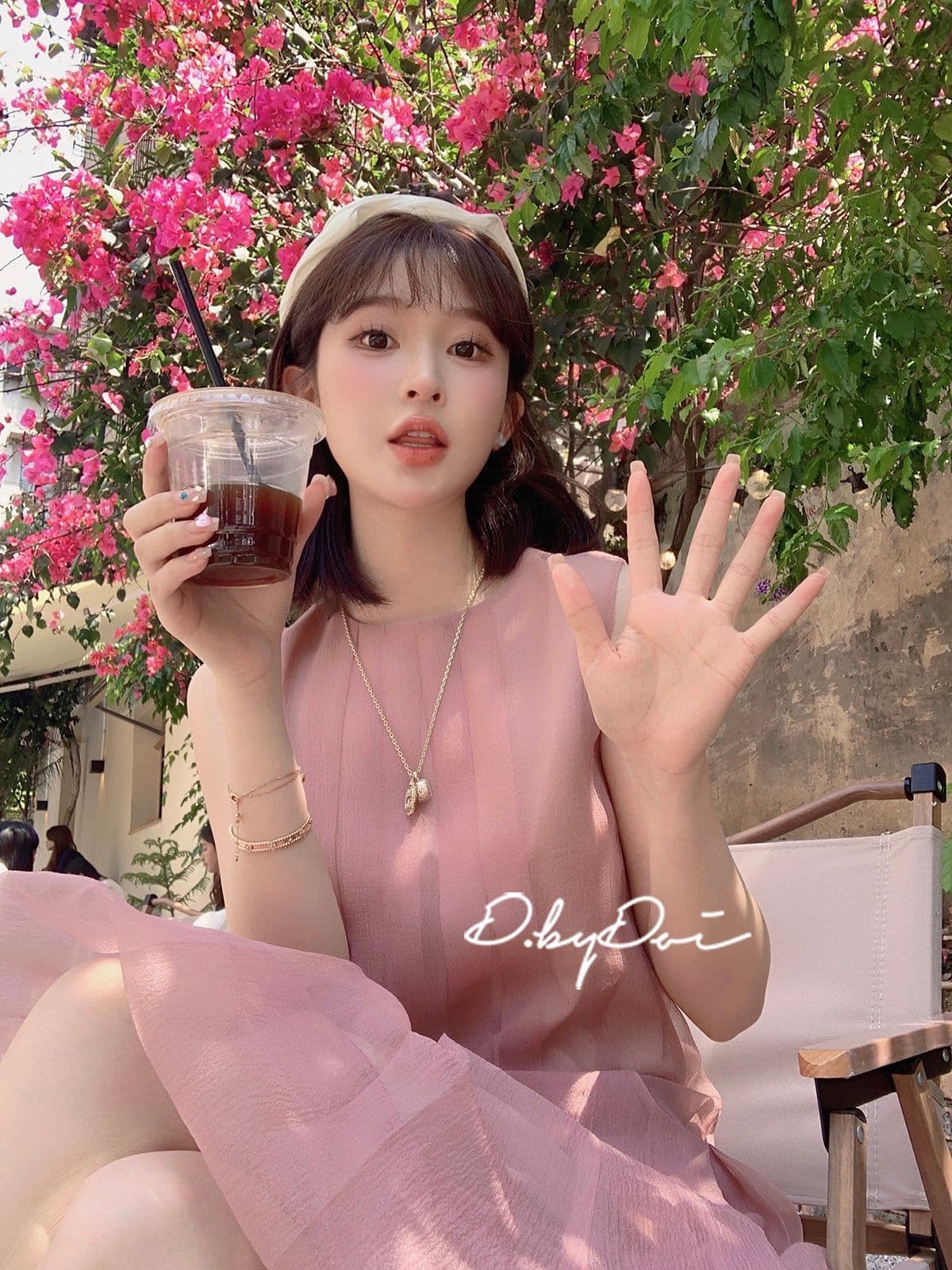 2026 여성 드레스 프랑스식 부드러운 민소매 달콤함 고급 센스 부드러운 한 마디 허리 수축 망사 휴가 바람 치마 상세 이미지 11