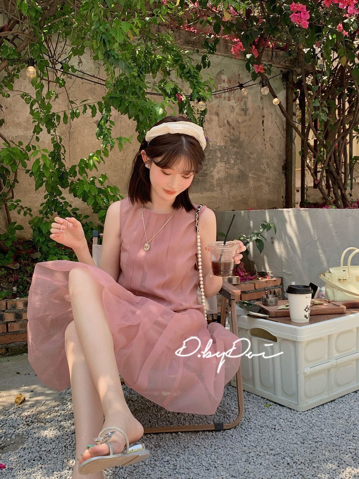 2026 여성 드레스 프랑스식 부드러운 민소매 달콤함 고급 센스 부드러운 한 마디 허리 수축 망사 휴가 바람 치마 상세 이미지 33