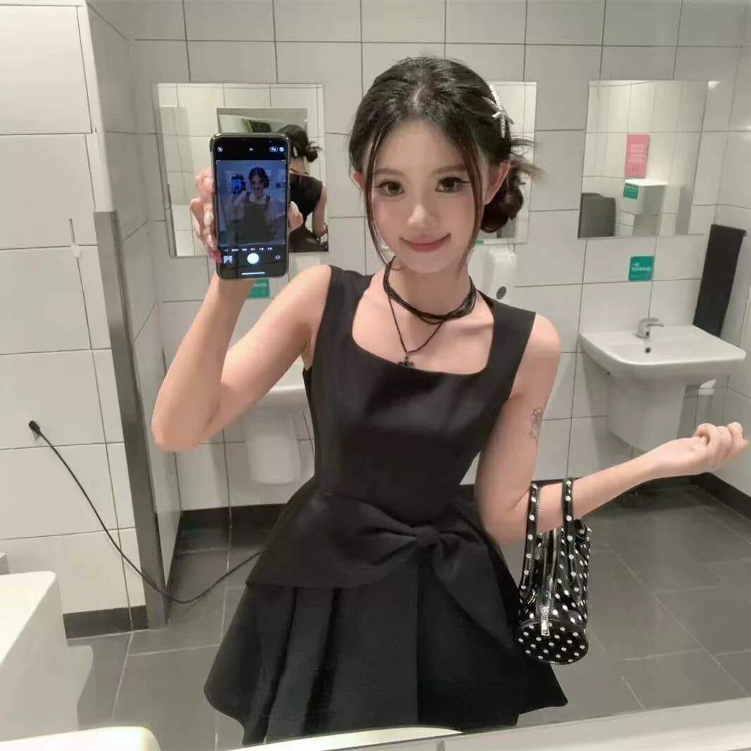 그는 벤 천 금빛 바람 검정색 나비 매듭 드레스 여름 허리 수축 슬림해 보이는 품격 한 마디 조끼 미니 스커트 상세 이미지 3