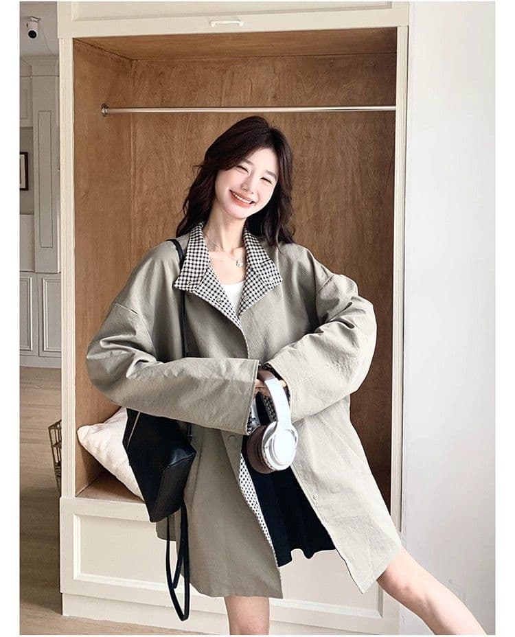 일본식 레트로 스탠드 칼라 고급 착용 체크무늬 바람막이 여성 코트 가을 겨울 새로운 루즈핏 중간 길이 영국식 바람 코트 상세 이미지 7