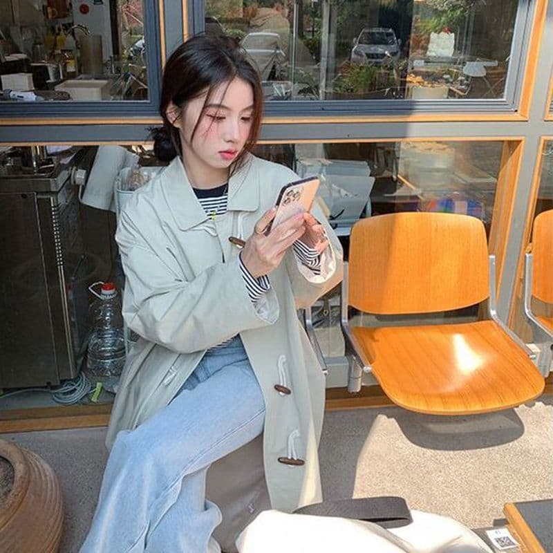 한국 스타일 학원 스타일 소뿔 버클 롱 코트 미니멀리즘 캐주얼 일본식 워크웨어 바람 다용도 바람막이 여성 코트 이미지 3