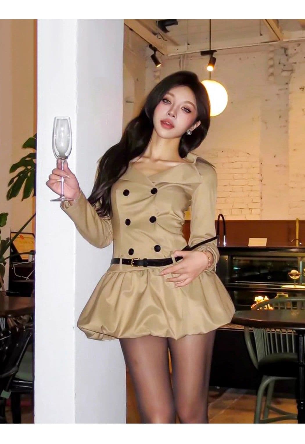 벨트 새로운 카키 바람막이 고급 센스 레트로 허리 수축 빅 칼라 이중 버튼 꽃밭 미니 스커트 상세 이미지 6
