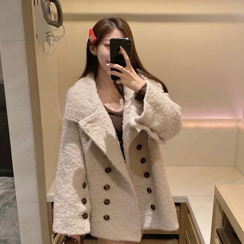 오트밀 색상 이중 버튼 단색 부드러운 찹쌀 양털 스탠드 칼라 재킷 겨울 루즈핏 보온 중간 길이 오픈 가디건 맨위 이미지 3