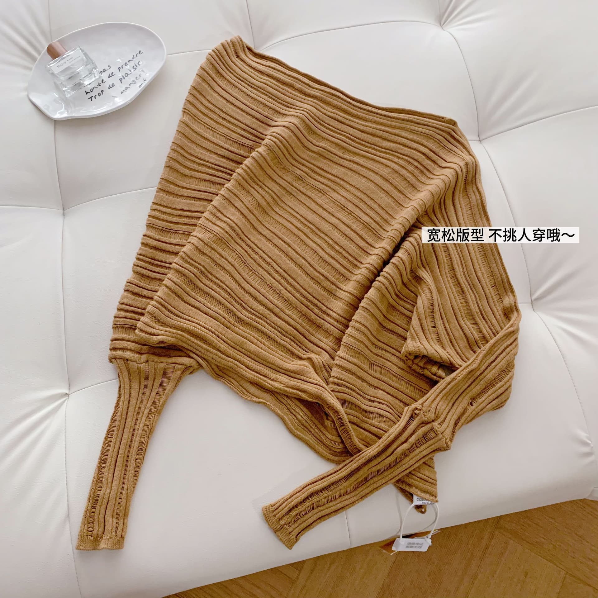 farte shop 한 부서 느긋한 비스듬한 어깨 스웨터 여자 가을 불규칙 디자인 도루 센스 루즈핏 모직물 맨위 상세 이미지 10