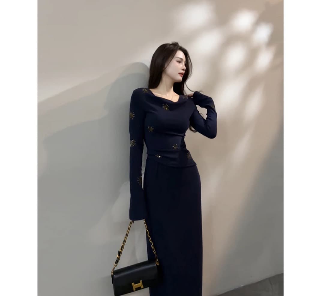 대 찌르기 가을 새로운 흔들다 칼라 디자인 센스 긴팔 패션 빛 럭셔리 프랑스식 몸매 가꾸기 반 스커트 세트 이미지 4