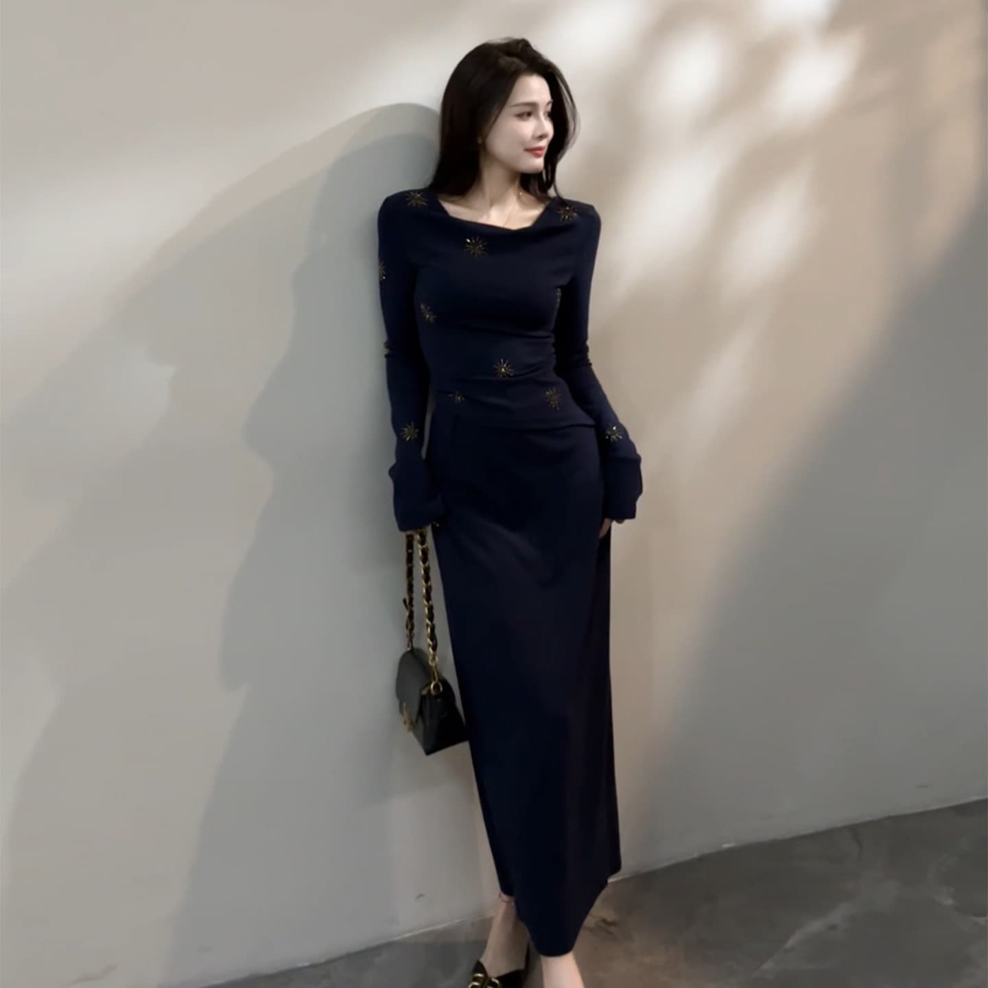대 찌르기 가을 새로운 흔들다 칼라 디자인 센스 긴팔 패션 빛 럭셔리 프랑스식 몸매 가꾸기 반 스커트 세트 상세 이미지 10