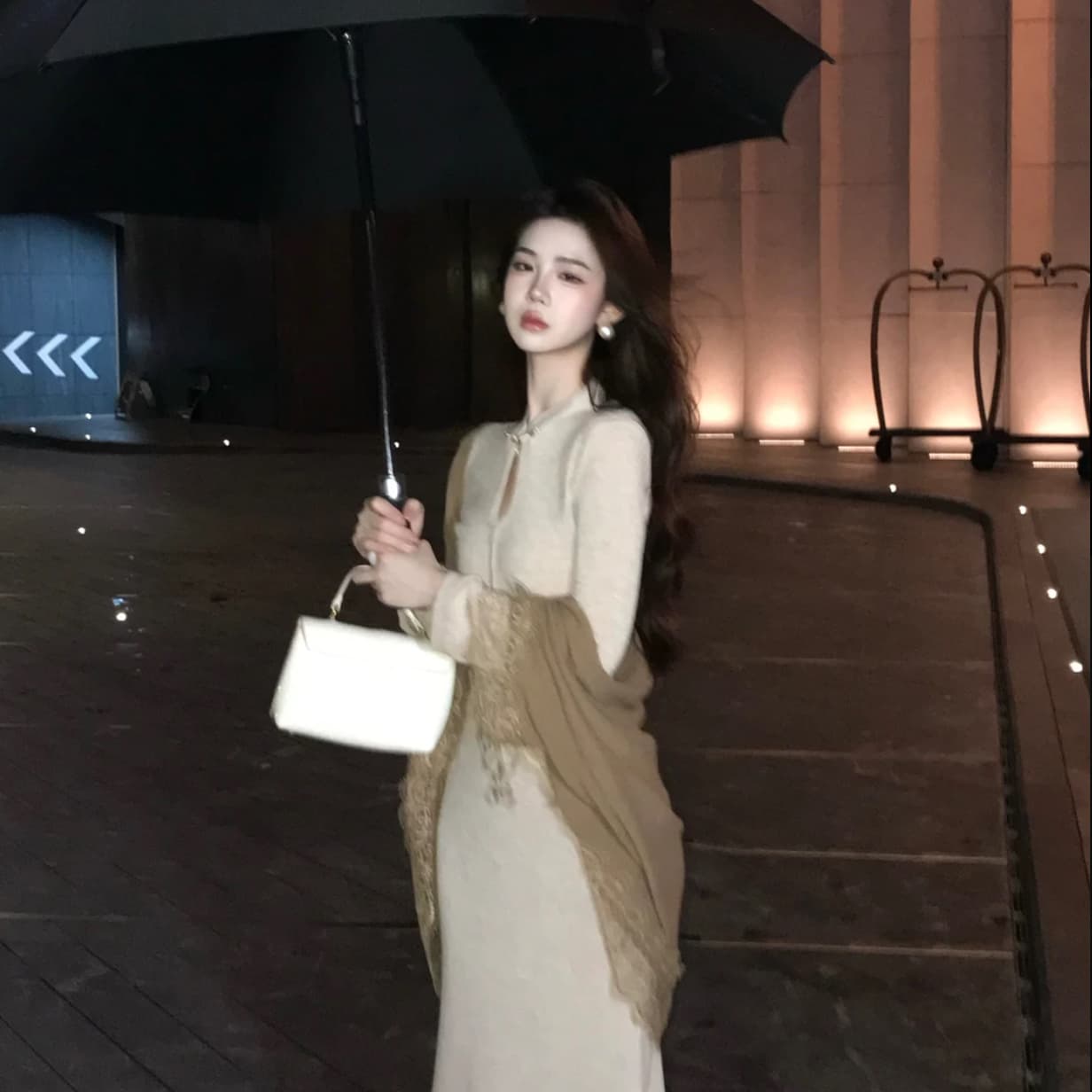무쯔리 목자이 ~ 중 리 살구 길쌈 구름 드레스 새로운 중식 패션 품격 스탠드 칼라 디스크 구두 자수 롱 스커트 디자인 센스 숄 세트 상세 이미지 4