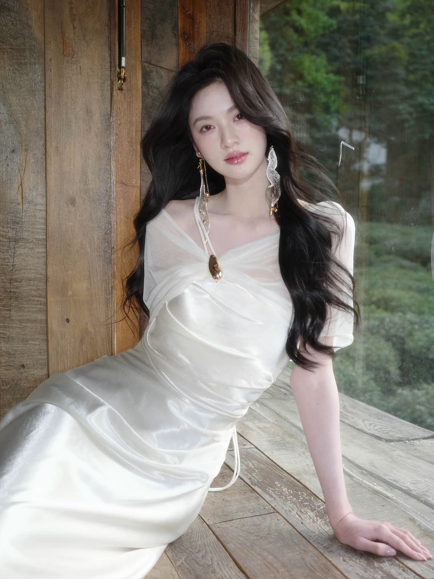 하나부터 순간 디자인 센스 비스듬한 어깨 금속 버클 새틴 롱 스커트 허리 수축 인어 꼬리 고급 센스 빛 럭셔리 예복 롱 스커트 상세 이미지 4