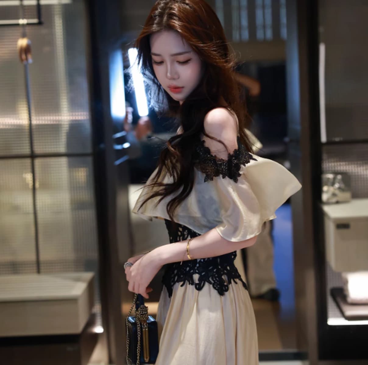 무쯔리 목자이 ~ 중 리 옛날 판화 빛 요리 한 디자인 센스 오프숄더 허리 수축 슬립 도루 센스 반신 치마 세트 이미지 5