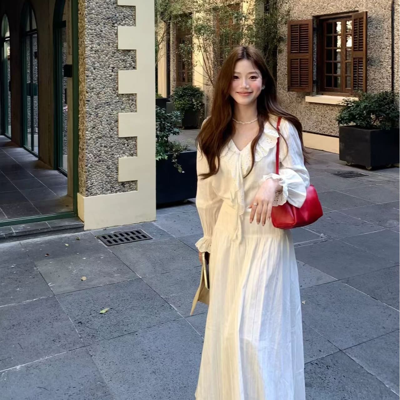 란 란 독점적 인 향기로운 백주 로맨스 한 부서 높음 지혜 부드러운 품격 절묘한 맨위 길이 반 스커트 세트 이미지 2