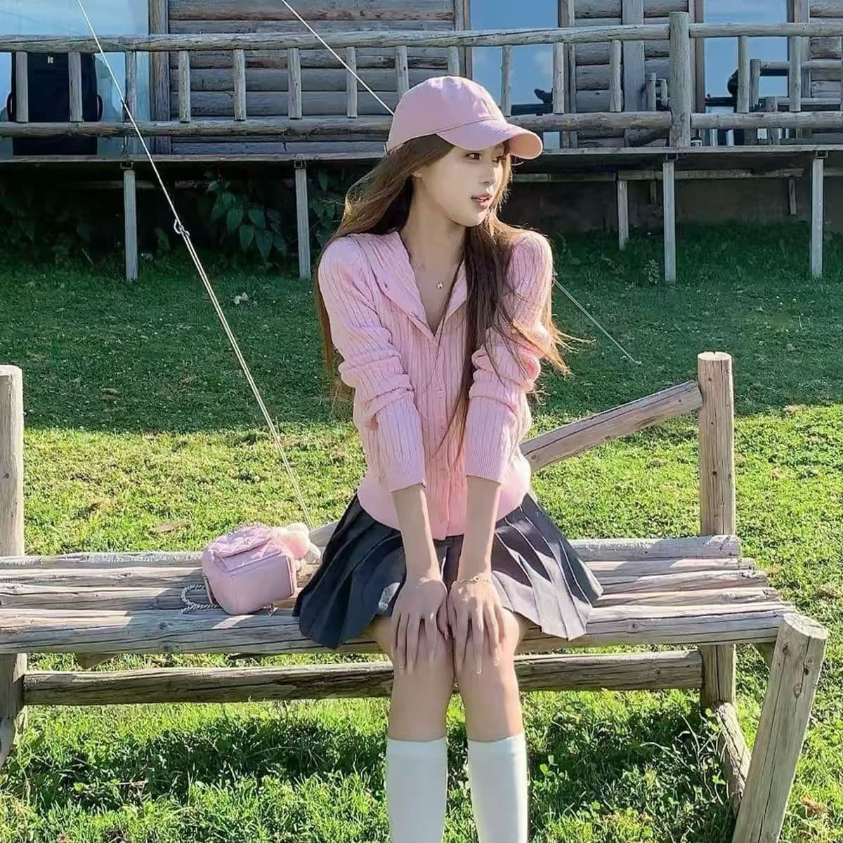 그리드 레이 소녀 느긋한 바람 미니멀리즘 캐주얼 바람 패션 트렌드 2026 년 가을 슬림해 보이는 V넥 이미지 3